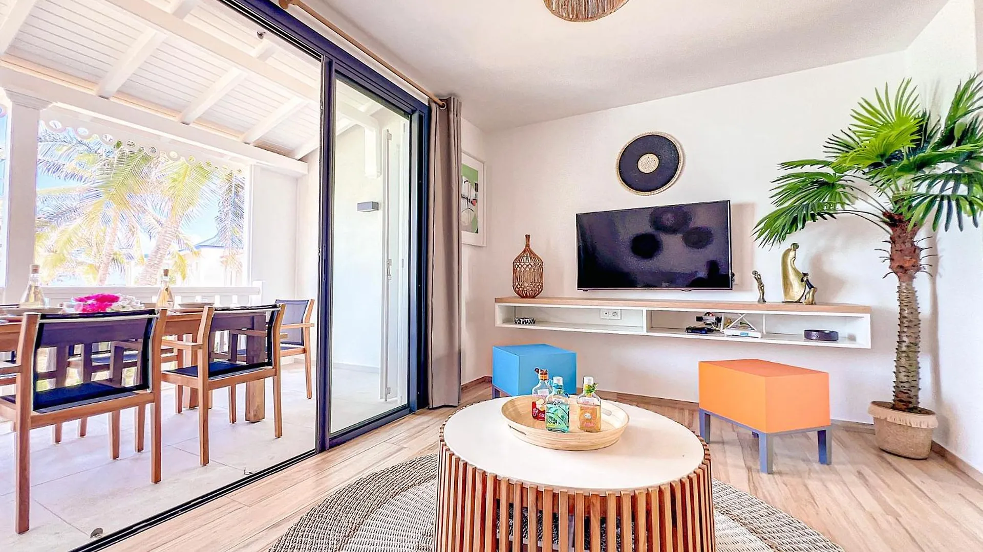 Ultramarine Direct Access To Orient Bay Beach 2 Bedrooms 0*,